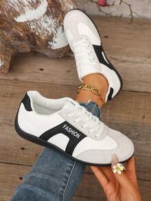 2026 New Women's Lightweight Comfortable Flat Casual Sports Sneakers - Black - View 2