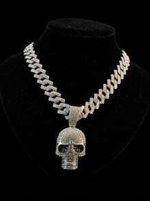 Hip-Hop Style Full Rhinestone Skull Pendant Cuban Chain Necklace, Dark Personalized Streetwear Accessory, Suitable For Rap Performance, Halloween Party, Cool Unisex Niche Gift Jewelry - Skull Pendant Necklace - View 2