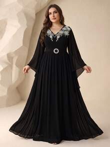 UNITHORSE V-Neck Pearl Beaded Embroidered Floral Chiffon Dress With Side Slit, Waist Decor Button, Flared Hem, Elegant Formal Gown - Black - View 4