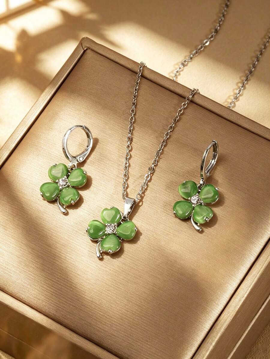 3pcs/Set Lucky Four-Leaf Clover Pendant Necklace & Elegant Four-Leaf Clover Earrings, Premium Jewelry Set, Exquisite Luxury Personalized Versatile Commemorative Gift - Green - View 1
