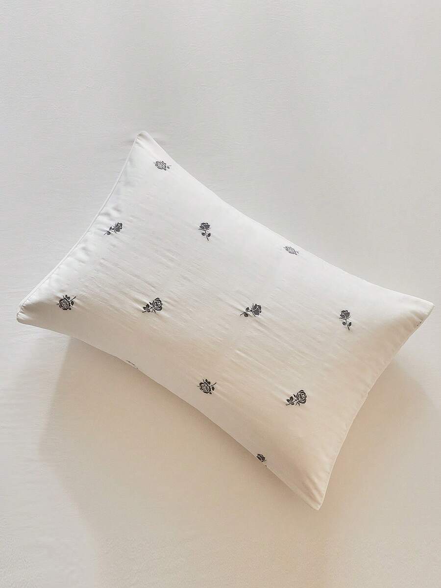 1件黑色小玫瑰刺繡枕套,極簡優雅奢華風裝飾抱枕套,適合四季,Ins風居家裝飾長枕套,可機洗,不含填充物 - 黑與白 - 查看 1