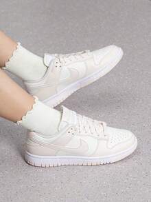 Women's W NIKE DUNK LOW 26 Summer New Light Color Leather Low-Top Casual Skate Shoes IM6572-105 - Canvas White/Pink White/White - View 3