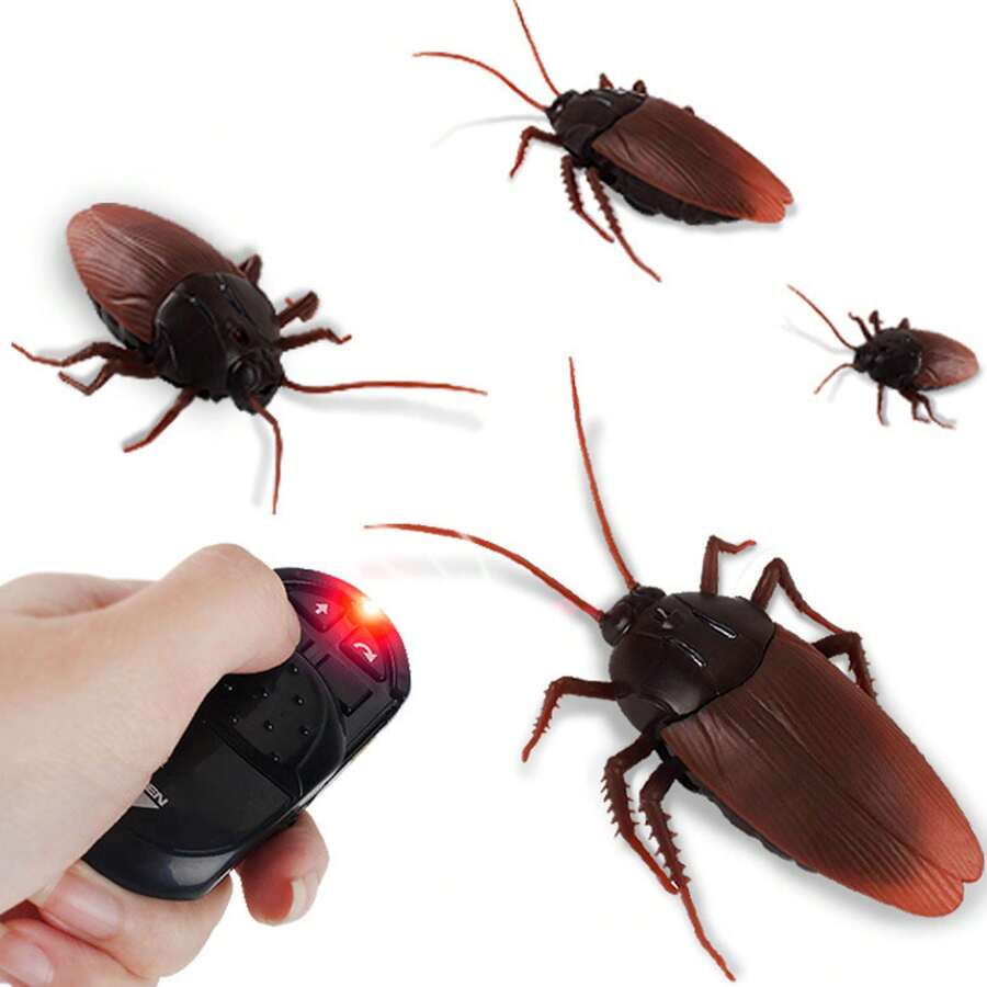 Infrared Remote Control Fake Cockroach Toy, Prank Insect, Scary Trick Insect For Party, Prank Toy - Brown - View 1