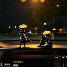 1/2pcs Vintage Swordsman Car Ornament, Creative Resin Craft, Cool Chinese Black-Clad Assassin, Unique Design, Small And Exquisite, Suitable For Car Dashboard, Car Window, Rearview Mirror, Desk, Indoor Home Decor, Fish Tank, Halloween, Christmas, Holiday Gift - Swordsman - View 8
