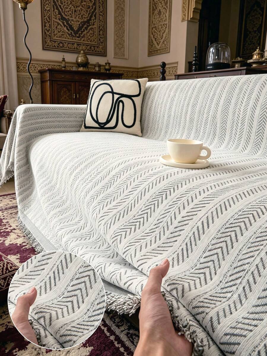 [Extra Wide & Large]1PC Minimalist Dark Green Sofa Cover, Multi-Functional Sofa Blanket, Pet-Friendly Sofa Slipcover, Washable, Dust-Proof Furniture Protector, Suitable For Bedroom, Office And Living Room Home Decor, All Seasons - Grey - View 1