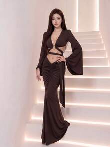 Top Dazzle Women's Sexy Deep V-Neck Ring Decor 2-Piece Set, Long Sleeve Hollow Out Cropped Top With Ruched Maxi Skirt, Suitable For Party - Brown - View 3