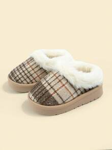 Unisex Kids Beige Winter Thermal Lined Warm Slippers | Fashionable Minimalist Plaid Design | Comfortable Easy-To-Wear Casual Style | Suitable For Indoor And Outdoor Home Use - Beige - View 4