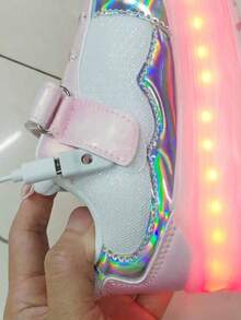 青少年輪滑鞋、滑板鞋、四輪輪滑鞋、小四輪鞋、輪輪鞋、LED充電發光鞋、發光鞋 - 粉色 - 查看 11