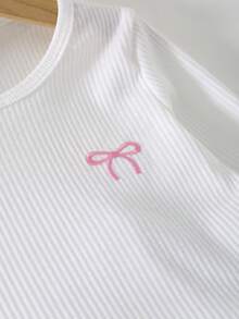Spring/Autumn New Young Girls White Vertical Ribbed Collar Half-Button Long Sleeve T-Shirt With Pink Bow Embroidery On Left Chest, Paired With Light Blue Denim Pleated Skirt With Small Bow Embroidery, Sweet Style 2 Pieces Set For Girls - White - View 5