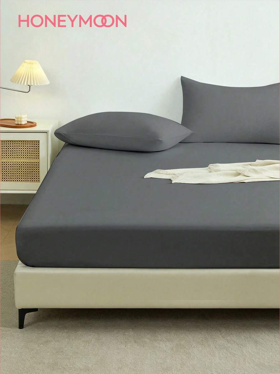 HONEYMOON 1pc Soft Comfortable Solid Color Fitted Sheet, Bed Cover Protector, Lightweight Breathable, 14 Inch/35cm Deep Pocket - Hypoallergenic, Machine Washable, Fits All Bed Sizes, Suitable For Dorms And Guest Rooms (Pillowcase Not Included), Back To School Dorm Essential, Bedding, Dark Gray - Dark Grey - View 1