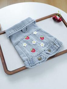 1件 2026新款寵物衣服 小狗幼犬貓用 可愛刺繡圖案 翻領無袖設計 草莓花卉外套 - 彩色 - 查看 11