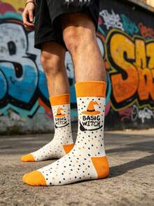1 Pair Men's White Base With Orange Witch Hat & Polka Dot Pattern Mid-Calf Socks, Fun Street Style, Suitable For Autumn/Winter/Daily Wear/Halloween Party/Holiday Gift - Multicolor - View 2