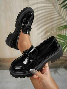 Women's Thick Sole Wedge Heel Black Loafers, Slip-On Slouchy Round Toe Solid Color Retro Shoes, Commute Chain Buckle Decor Comfortable Casual Shoes - Black - View 4
