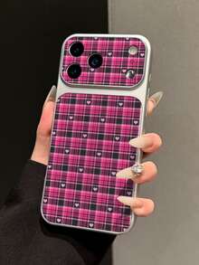 1pc Rose Red & Black Plaid Small Heart Flat Leather Texture Phone Case Electroplated Matte Silver Edge Full Coverage 2mm Shockproof Creative Precision Cut Raised Large Window Quick Change 18PM Lens Soft Shell Daily Use Suitable For IPhone18Pro/18Promax/17/17Pro/17PROMAX/16/16Pro/16PLUS/16PROMAX/15/11/12/13/14/15Pro/14Pro/13Pro/15PROMAX/14PROMAX/13PROMAX - Multicolor - View 4