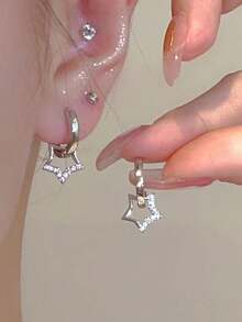 1 Pair Exquisite Y2K Style Star Earrings, Women's Fashion Minimalist Party Earrings Jewelry Gift - Silver - View 1