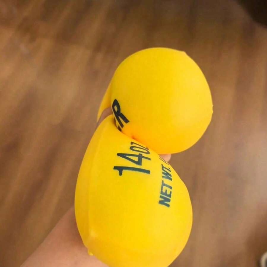 DAFENNI 24cm 巨型奶油棒 TPR 捏捏玩具，紓壓玩耍用柔軟奶油玩具，女孩房飾，幼兒生日派對禮物，節日互動遊戲裝飾