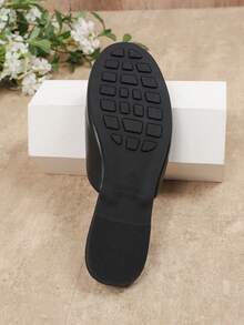 Women Black Smooth PU Closed‑Toe Mule Slippers,Round Toe Flat Silhouette, Slip‑On Backless Mules, Versatile Outdoor Slides For Daily - Black - View 8