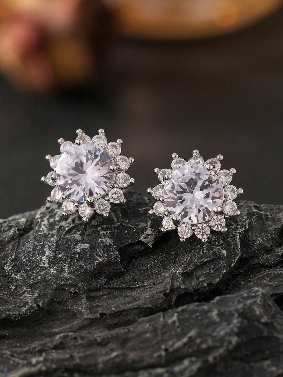1 Pair Round Cubic Zirconia Stud Earrings, Silver Color, Unisex, Suitable For Daily Wear, Gift For Girlfriend - Hoop Earrings - View 1