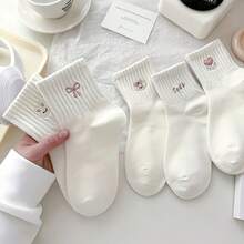 5 Pasang Kaos Kaki Kru Kartun Lucu untuk Wanita, Kaos Kaki Putih Bergaris Lembut dan Bernapas Sepanjang Betis, Motif Hewan Pita Hati Manis, Kaos Kaki Olahraga Kasual Sehari-hari, Paket Multi - Beraneka warna - View 6