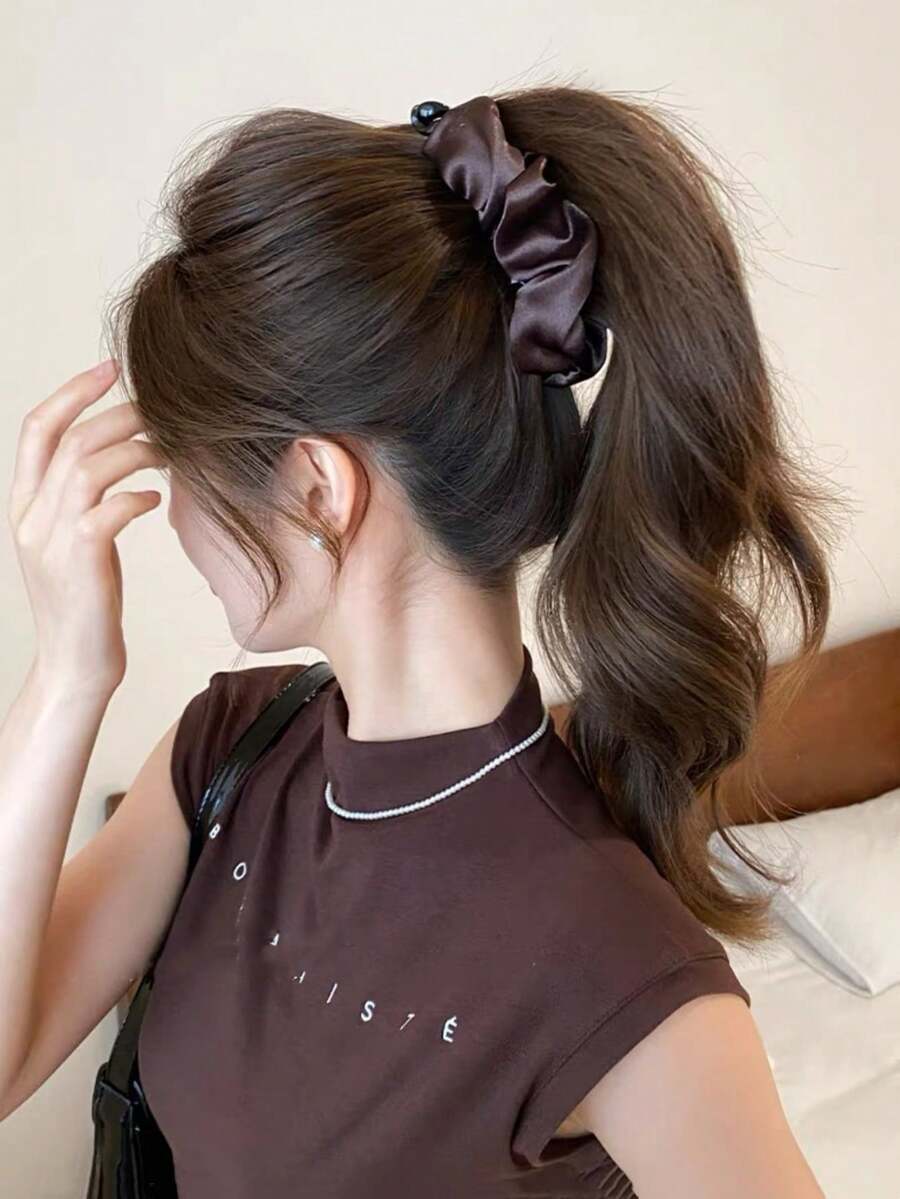 1pc Minimalist Premium Solid Color Satin Pleated Banana Hair Clip, Autumn/Winter Back Of Head Ponytail Vertical Clip Elegant Hair Accessory