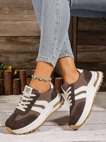 Sepatu Sneakers Olahraga Kasual Wanita Ujung Bulat Datar Bertali Motif Cetak Serbaguna - Coklat - View 5