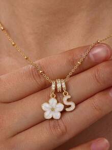 1pc Five-Petal Flower & Initial Letter Multi-Pendant Necklace For Girls Anniversary Dates Parties Prom Birthday Gift For Daily Versatile Jewelry Gift - White - View 2
