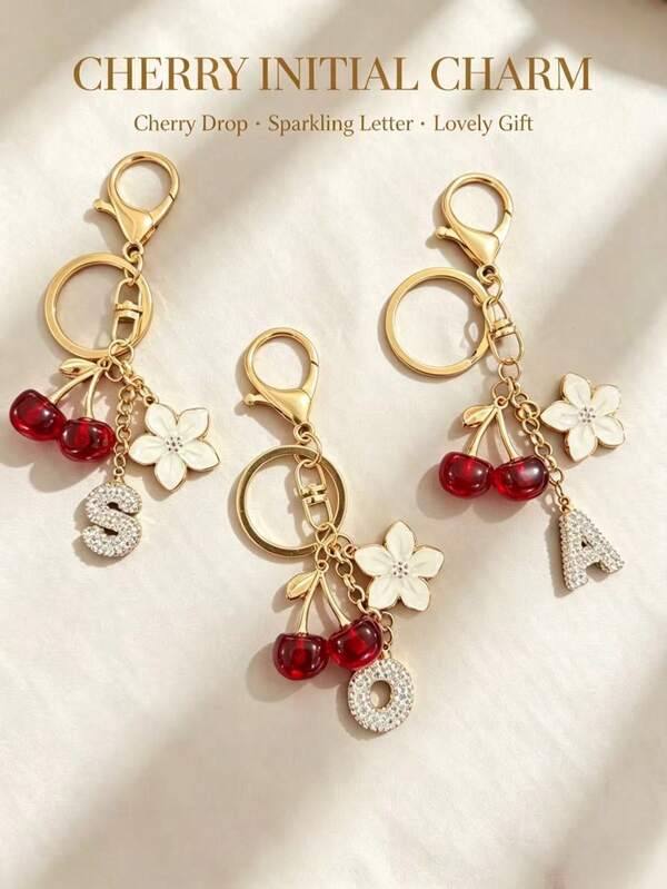 Porte-clés lettre style doux cerise rouge & fleur blanche avec strass, breloque de sac lettre personnalisée DIY, pendentif de clé de voiture, porte-clés lettre fleur de cerisier, breloque lettre anglaise strass pailletée, accessoire de sac mignon, porte-clés de voiture