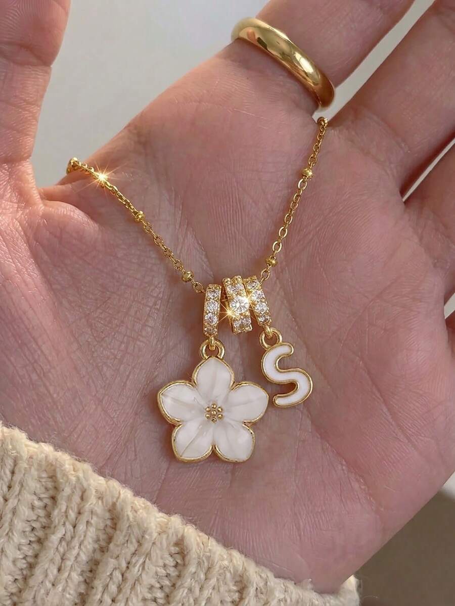1件五瓣花與字母首字母多吊墜項鍊,女孩周年紀念約會派對舞會生日禮物,日常百搭珠寶禮物 - 白色 - 查看 1