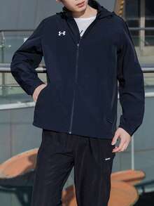 Under Armour 男士運動梭織連帽外套 跑步健身休閒運動外套 22500408-001 - 黑色 - 查看 3