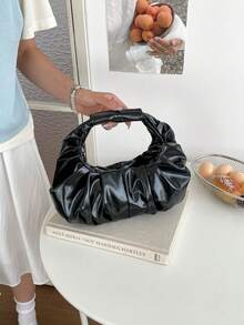 2026 Autumn Fashion New Glossy Pleated Handbag Women's Fashion Cloud Bag Niche Design European And American Style - Black - View 4
