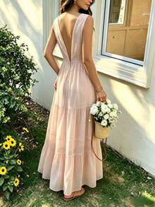 Gaun Maxi Chiffon Elegan untuk Pesta Musim Gugur, Leher V Seksi dengan Hiasan Renda, Cocok untuk Prom; Hiasan Renda Bersegmen dan Desain Ruffle Berlapis-lapis Warna Pink - Berwarna merah muda - View 2