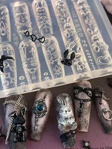 Punk Rabbit Belt Silicone Nail Art Mold, Christmas Party Nail Art Tool, Press-On Nail Art Tool - Clear - View 1