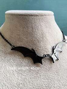 1pc Halloween Women's Gothic Dark Series Vampire Bat Wing Necklace - Black - View 4