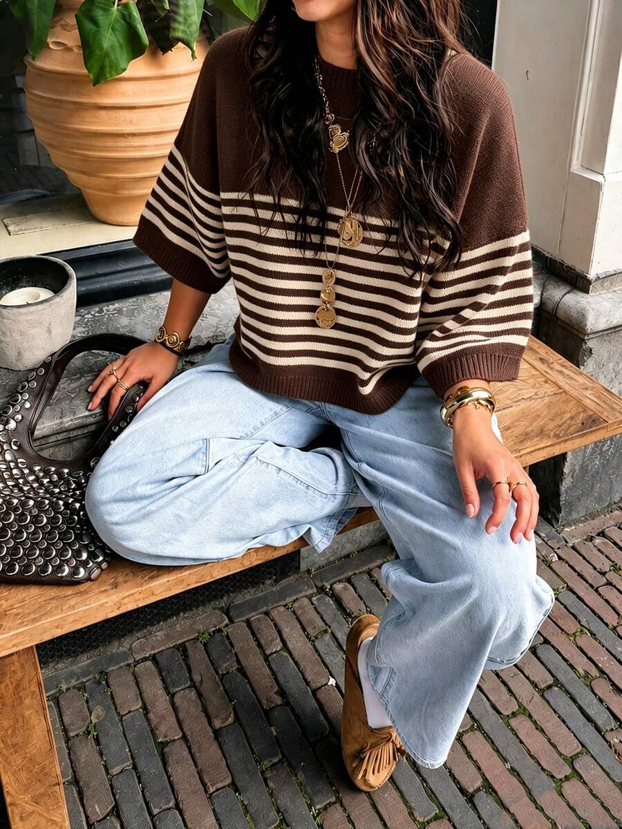 MORI 秋冬巧克力條紋針織圓領長袖寬鬆套頭毛衣女款 外穿咖啡約會旅行穿搭 - 黑茶棕拼米杏 - 查看 1