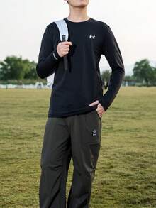 Under Armour 男士運動 T-Shirt 與背心 UA Packaged Base 3.0 圓領長袖套頭上衣 6005297-001 - 黑色 - 查看 4