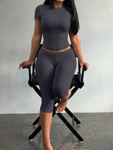 Women's Casual Round Neck Short Sleeve Solid Color T-Shirt And 3/4 Length Pants 2 Pieces Set Summer Yellow Outfit Elegant - Dark Grey - View 1