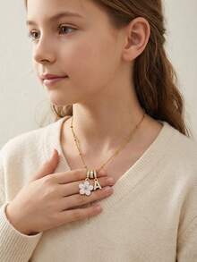 1pc Five-Petal Flower & Copper Zirconia Initial Letter Multi-Pendant Necklace For Girls Anniversary Dates Parties Prom Birthday Gift For Daily Wear - White - View 3