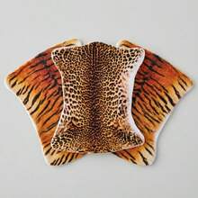 1pc Of Dollhouse Mini Scene Dollhouse Carpet, Available In Leopard And Tiger Patterns. The Material Is Made Of Cloth Blocks Instead Of Blankets, Suitable For Decorating Dollhouses And As Props For Scene Shooting - Brown - View 4