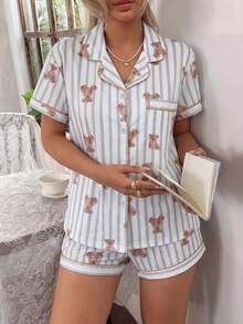 طقم بيجامة نسائي مريح من قطعتين/مجموعة، توب بأكمام قصيرة وياقة مطبوع عليه دب مخطط وشورت بفيونكة، للربيع/الصيف - رمادي - مشاهدة 3