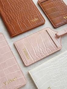 Takeoak 2 Buah Set Gantungan Paspor dengan Nama Kustom dan Label Koper, Kartu Privasi, Sampul Paspor yang Dipersonalisasi, Kotak Hadiah, Kemasan Hadiah Buaya Imitasi - Set kotak hadiah tersedia - View 5