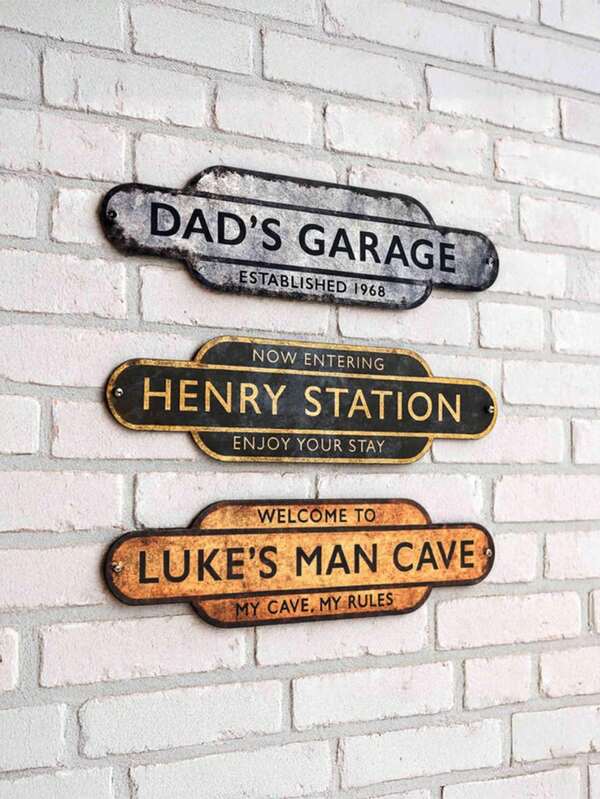1pc Personalized Train Station Metal Sign - Vintage Country Style Nameplate, Customizable Steel Road Sign, Garden Decor, Train Enthusiasts And Vintage Decor Lovers Decoration, Suitable For Weddings, Garden Fences Or Event Venues