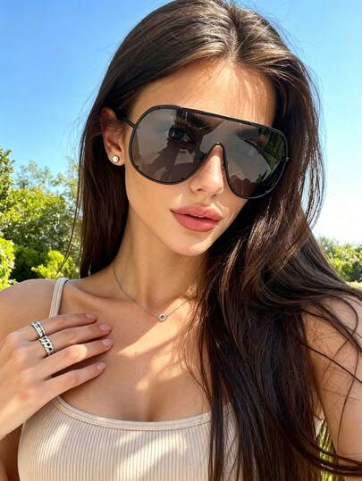 1pc European And American Style Oversized One-Piece Metal Frame Fashion Glasses, Premium Street Style Women's Eyewear