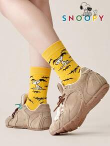 1/3雙 SNOOPY系列正版小狗蝙蝠圖案趣味卡通女款中筒襪萬聖節風格 - 彩色 - 查看 2