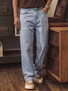 1 buah celana jeans pria model longgar, warna polos serbaguna, cocok untuk pemakaian sehari-hari, sepanjang tahun. - Light Wash - View 1