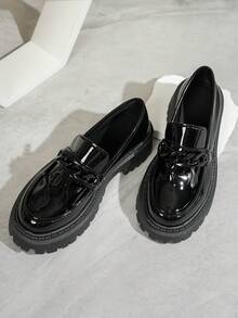 Women's Thick Sole Wedge Heel Black Loafers, Slip-On Slouchy Round Toe Solid Color Retro Shoes, Commute Chain Buckle Decor Comfortable Casual Shoes - Black - View 5