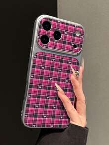 1pc Rose Red & Black Plaid Small Heart Flat Leather Texture Phone Case Electroplated Matte Silver Edge Full Coverage 2mm Shockproof Creative Precision Cut Raised Large Window Quick Change 18PM Lens Soft Shell Daily Use Suitable For IPhone18Pro/18Promax/17/17Pro/17PROMAX/16/16Pro/16PLUS/16PROMAX/15/11/12/13/14/15Pro/14Pro/13Pro/15PROMAX/14PROMAX/13PROMAX - Multicolor - View 2