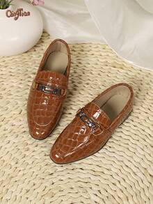 1 Pair Kids Metal Horse Bit Decor Crocodile Embossed Glossy PU Round Toe Low-Top Slip-On Low Square Heel British Style Loafers, Vintage Versatile, Suitable For School, Performance, Spring/Autumn Daily Wear - Brown - View 3