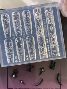 Punk Rabbit Belt Silicone Nail Art Mold, Christmas Party Nail Art Tool, Press-On Nail Art Tool - Clear - View 2