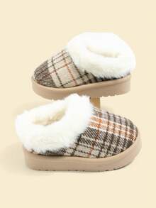 Unisex Kids Beige Winter Thermal Lined Warm Slippers | Fashionable Minimalist Plaid Design | Comfortable Easy-To-Wear Casual Style | Suitable For Indoor And Outdoor Home Use - Beige - View 5