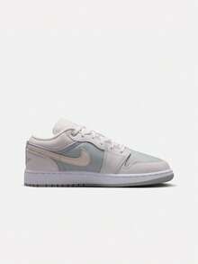 Teenager AIR JORDAN 1 LOW SE (GS) Casual Shoes Low-Top IO2060-100 - Mint Green - View 2